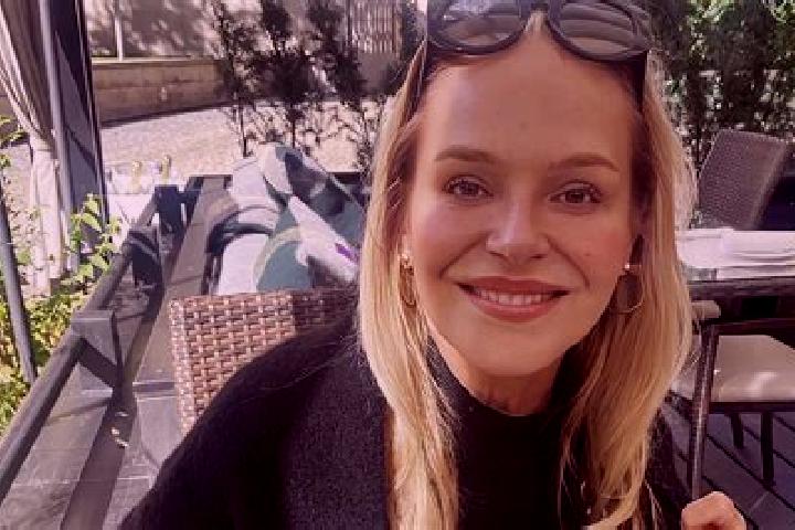 Emily, 29 — Escort in Krasna Kosa, Ukraine
