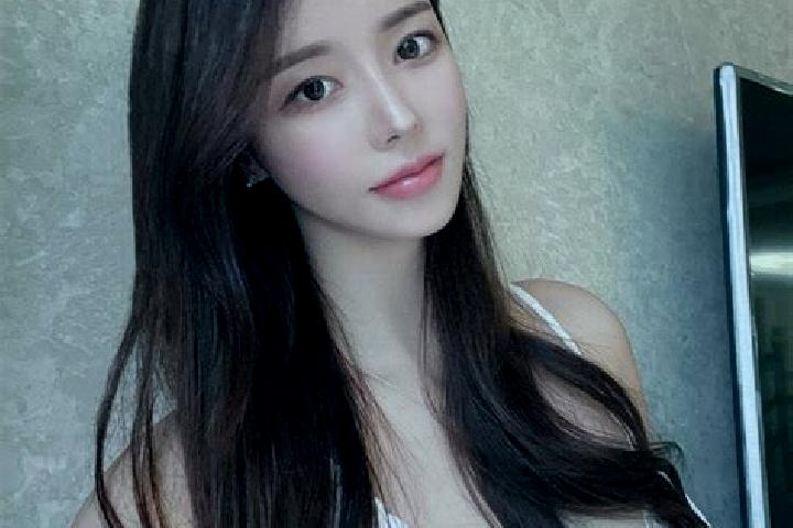 Emily, 29 — Escort in Shetangpo, China