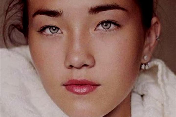 Emily, 30, a black grey-eyed caucasian companion based in Lizhuang. Offering Erotic Massage, Couples, Girlfriend Experience. Available for incall and outcall...