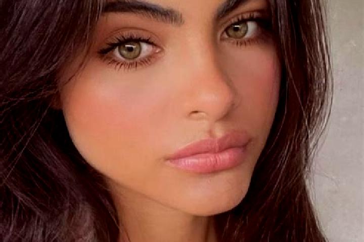 Emily, 30, a black hazel-eyed slavic companion based in Bebra. Offering Couples, Massage. Available for incall and outcall, day and evening dates.