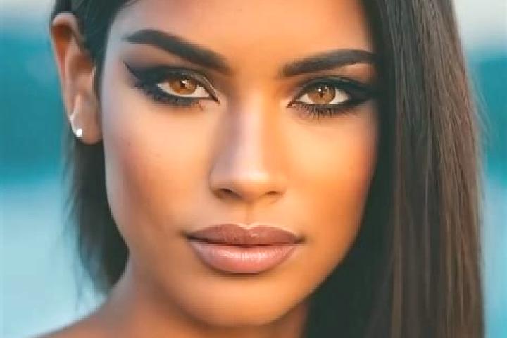 Emily, 30, a dark blonde green-eyed latina companion based in Skerries. Offering A-Level, Fetish. Available for incall and outcall, overnight bookings availa...