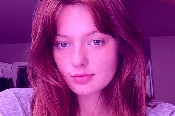 Emily, 30, a red brown-eyed middle eastern companion based in Piea. Offering GFE, Deep French Kissing, Erotic Massage, BDSM. Available for incall and outcall...