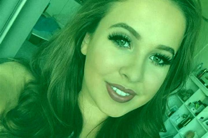 Emily, 30, a red dark-eyed mixed companion based in Sovetskaya Gavan . Offering Striptease, Girlfriend Experience, Domination, GFE. Available for incall and ...