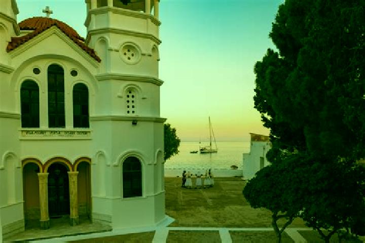 Emily, 30, a red green-eyed caucasian companion based in Agios Panteleimonas. Offering Girlfriend Experience, Deep French Kissing, Couples. Available for inc...