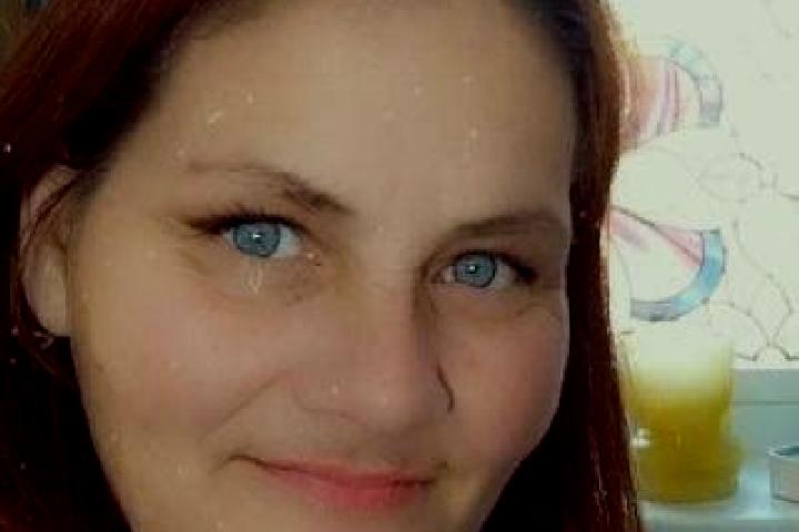 Emily, 30, a red green-eyed mixed companion based in Semmipalaiyam. Offering Prostate Massage, 69. Available for incall and outcall, day and evening dates.