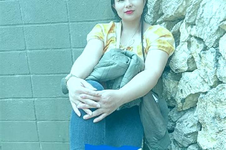 Emily, 30 — Escort in Bangar, Philippines