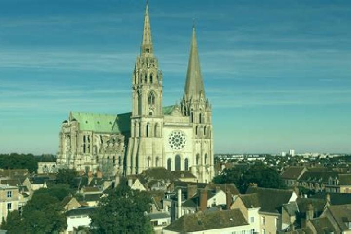 Emily, 30 — Escort in Chartres-de-Bretagne, France