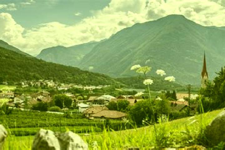 Emily, 30 — Escort in Naz-Sciaves - Natz-Schabs, Italy