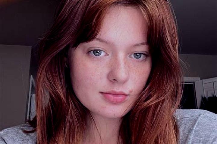 Emily, 31, a auburn blue-eyed caucasian companion based in Pescosolido. Offering Erotic Massage, Tantra, Deep French Kissing, Domination. Available for incal...