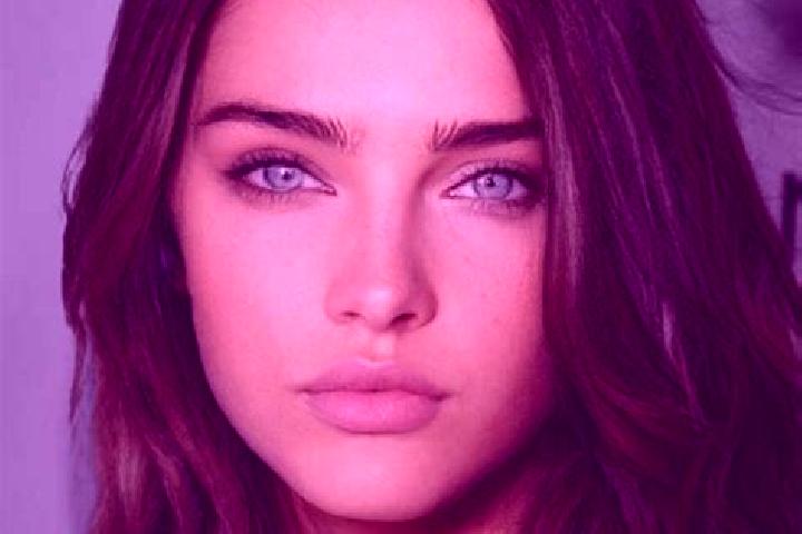 Emily, 31, a brunette blue-eyed slavic companion based in Xeraco. Offering Roleplay, BDSM, Massage, Couples. Available for incall and outcall, day and evenin...