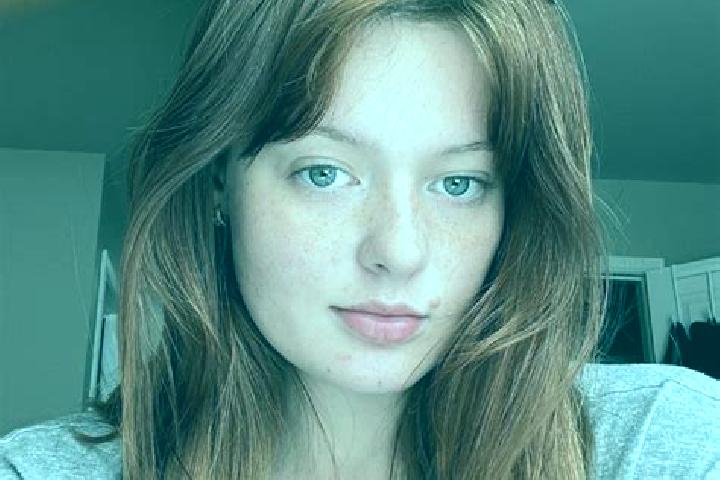 Emily, 31, a chestnut grey-eyed caucasian companion based in Meme. Offering OWO, Deep French Kissing, Tantra, A-Level, BDSM. Available for incall and outcall...