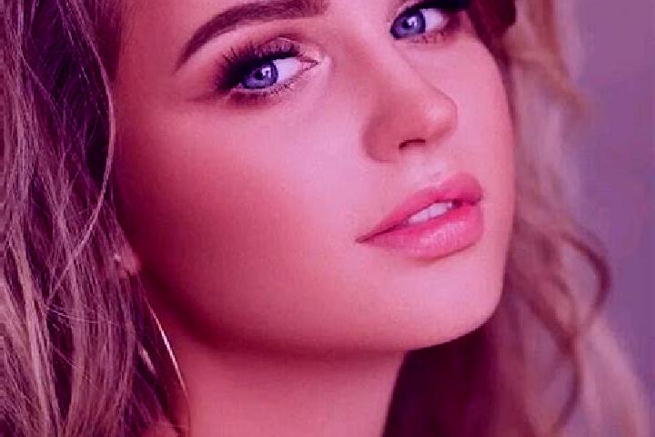 Emily, 31, a dark blonde blue-eyed mediterranean companion based in Lipnica Mala. Offering Striptease, Duos, Massage. Available for incall and outcall, day a...