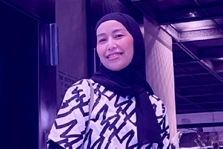 Emily, 31 — Escort in Data Dian, Indonesia