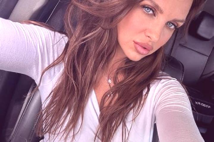 Emily, 31 — Escort in Klyuchevsk, Russia