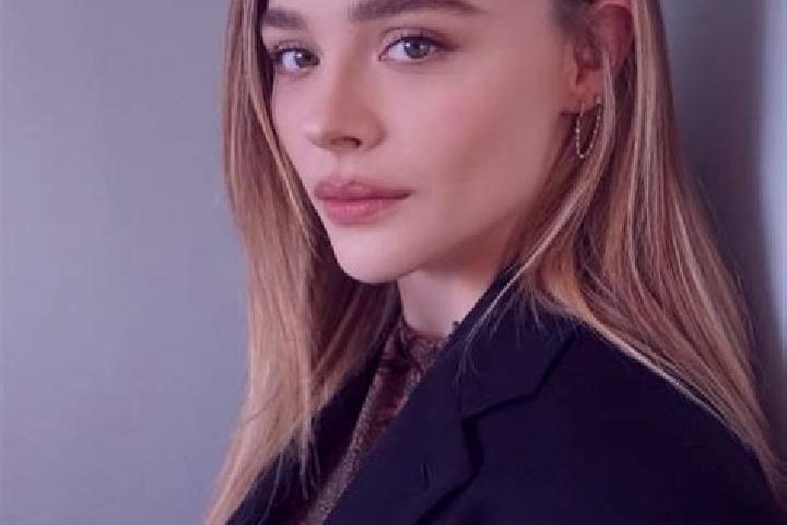 Emily, 31 — Escort in Mala Vyska, Ukraine