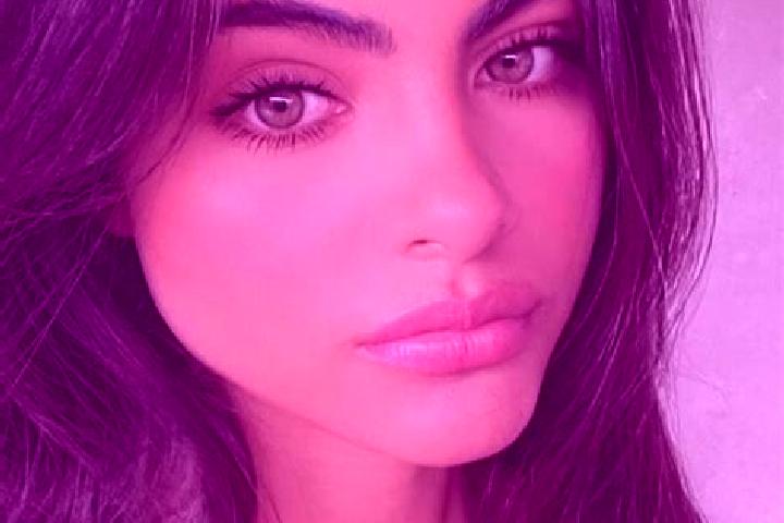 Emily, 32, a brunette dark-eyed middle eastern companion based in Kresetice. Offering GFE, 69, BDSM. Available for incall and outcall, overnight bookings ava...