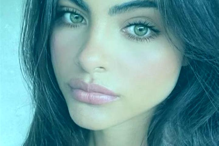 Emily, 32, a brunette green-eyed latina companion based in Canal Winchester. Offering A-Level, Erotic Massage. Available for incall and outcall, overnight bo...