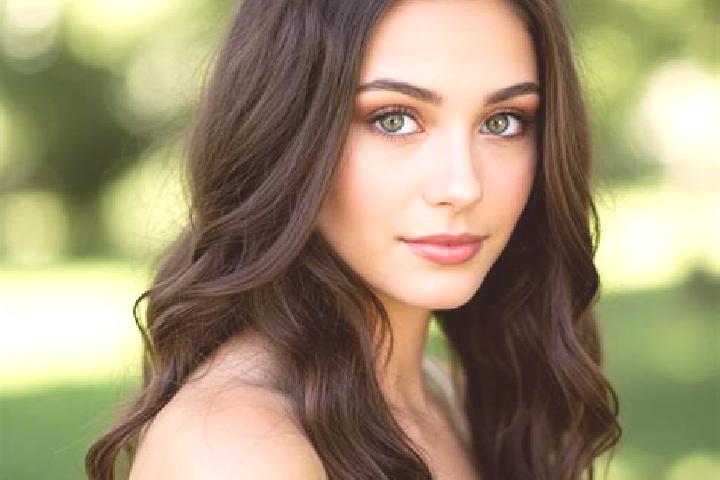 Emily, 32, a chestnut hazel-eyed mixed companion based in Batu. Offering 69, Girlfriend Experience, Travel Companion, Deep French Kissing. Available for inca...