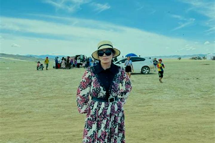 Emily, 32 — Escort in Baruunturuun, Mongolia