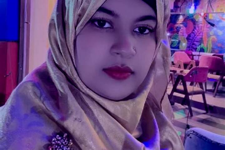 Emily, 32 — Escort in Chhatak, Bangladesh