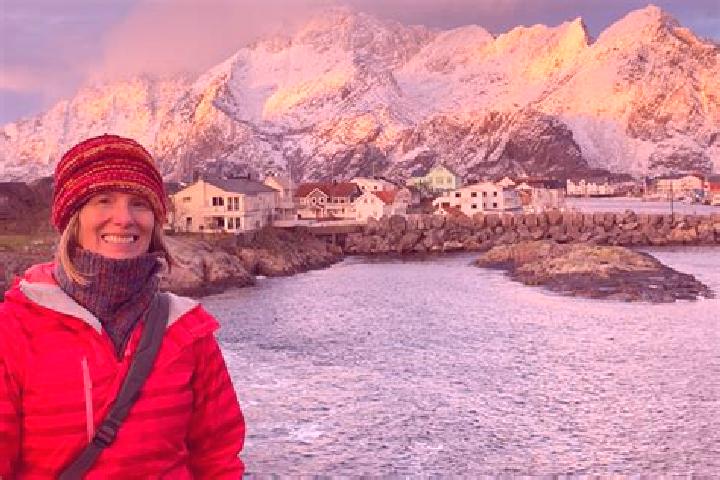 Emily, 32 — Escort in Honefoss, Norway