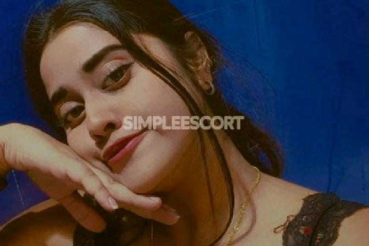 Emily, 32 — Escort in Panipat Taraf Ansar, India