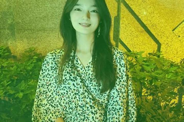 Emily, 32 — Escort in Quanfu, China