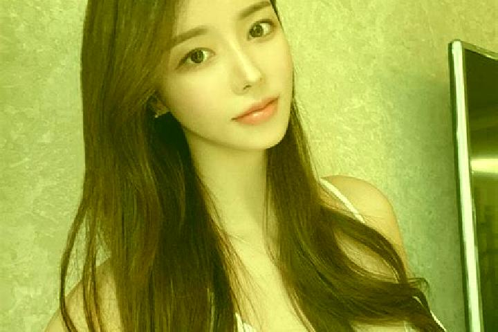 Emily, 32 — Escort in Zhanbei, China