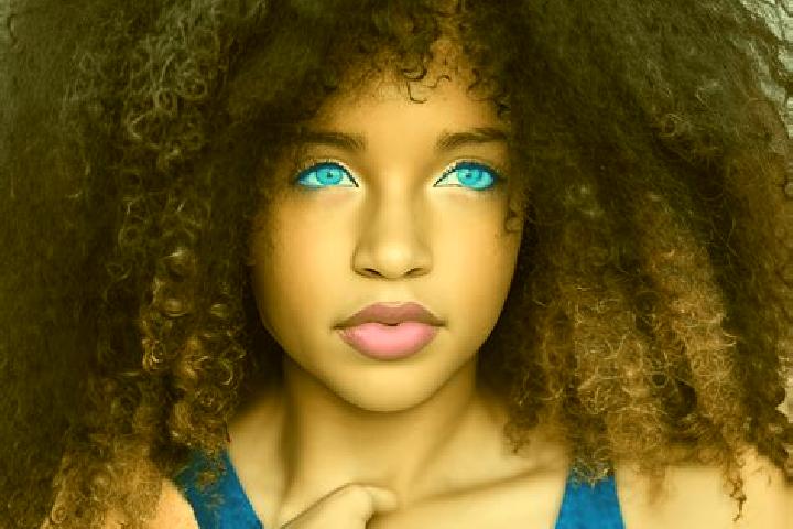 Emily, 33, a black blue-eyed mixed companion based in Borgolavezzaro. Offering Erotic Massage, Overnight, Duos, Domination, Massage. Available for incall and...