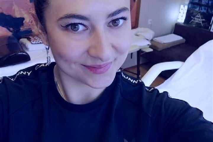 Emily, 33, a black green-eyed latina companion based in Acquanegra Cremonese. Offering Prostate Massage, Erotic Massage, 69, Duos. Available for incall and o...