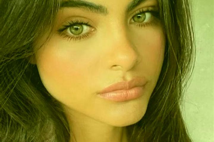 Emily, 33, a blonde dark-eyed indian companion based in Oakland City. Offering Tantra, 69, OWO. Available for incall and outcall, day and evening dates.