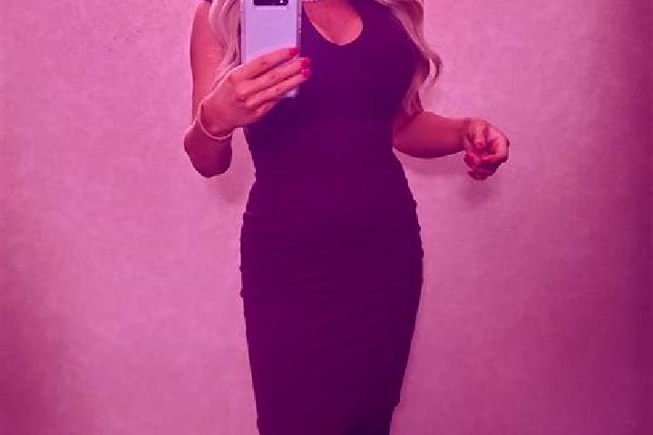 Emily, 33, a blonde grey-eyed caribbean companion based in Bishagou. Offering Party Girl, Fetish, Dinner Date. Available for incall and outcall, day and even...