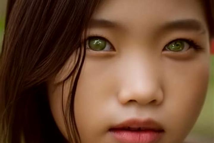 Emily, 33, a chestnut green-eyed asian companion based in Olanesti. Offering Duos, BDSM, Party Girl. Available for incall and outcall, overnight bookings ava...