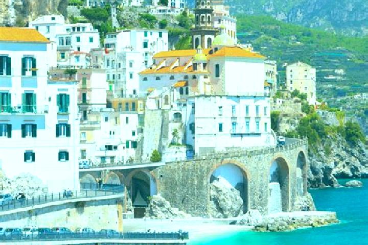 Emily, 33 — Escort in Calco, Italy