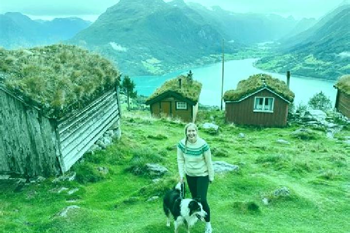 Emily, 33 — Escort in Ensjo, Norway