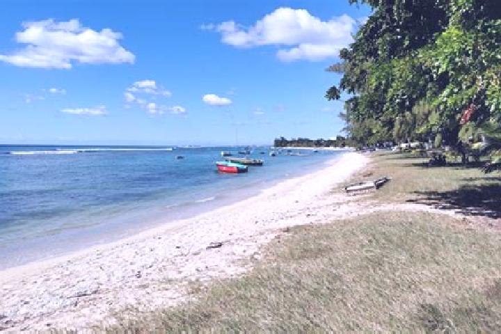 Emily, 33 — Escort in Pointe aux Piments, Mauritius