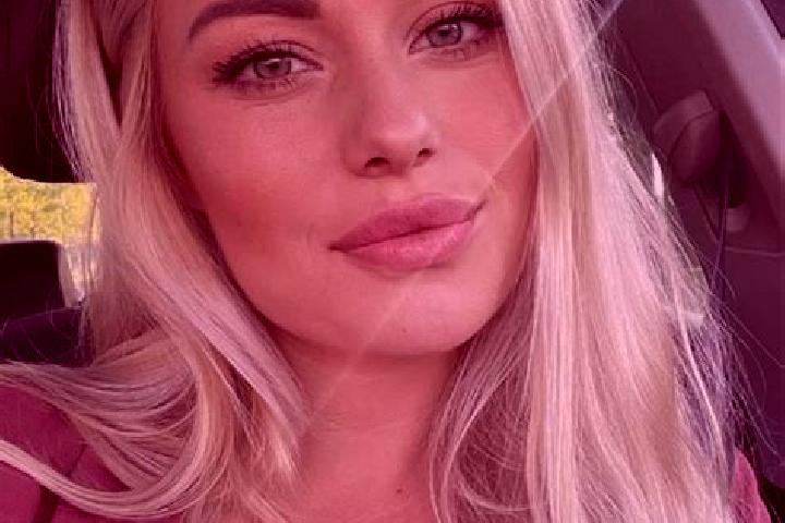 Emily, 34, a blonde hazel-eyed indian companion based in Charpont. Offering Couples, Massage, Tantra, Girlfriend Experience. Available for incall and outcall...