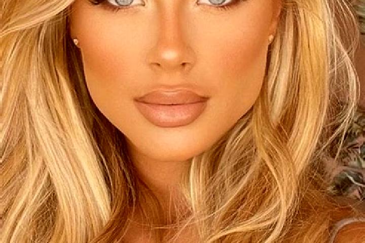 Emily, 34, a blonde hazel-eyed latina companion based in Landrum. Offering A-Level, 69, BDSM. Available for incall and outcall, day and evening dates.