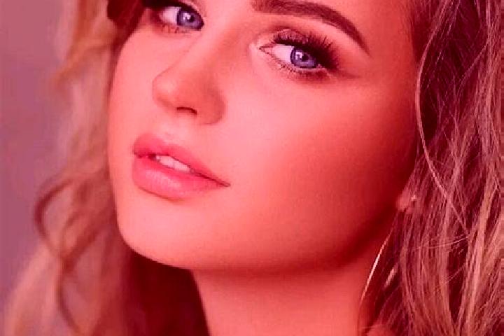 Emily, 34, a dark blonde blue-eyed asian companion based in Madina. Offering Travel Companion, Girlfriend Experience, Dinner Date. Available for incall and o...