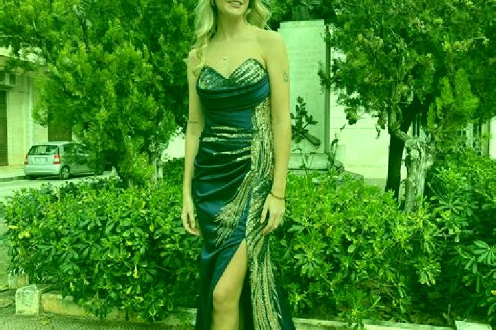 Emily, 34 — Escort in Grumo Appula, Italy
