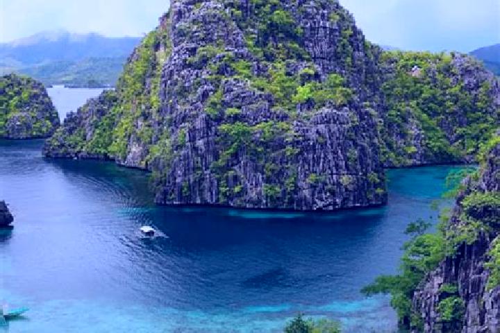 Emily, 34 — Escort in Lombocan, Philippines