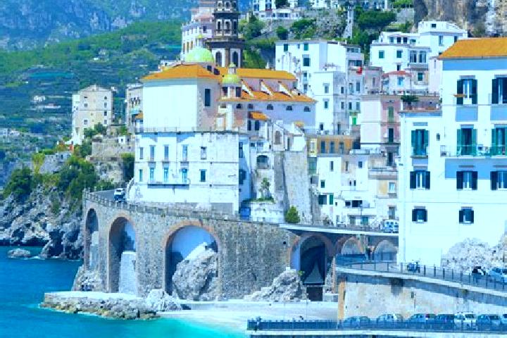 Emily, 34 — Escort in Nicastro, Italy