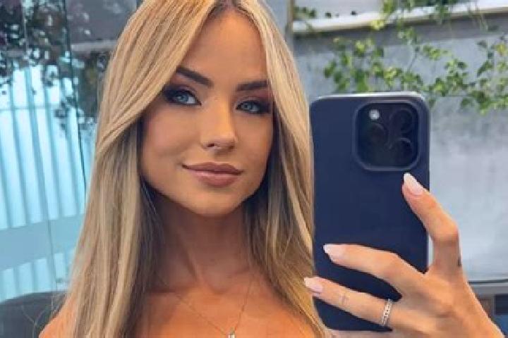Emily, 34 — Escort in Niza Conejo, Mexico