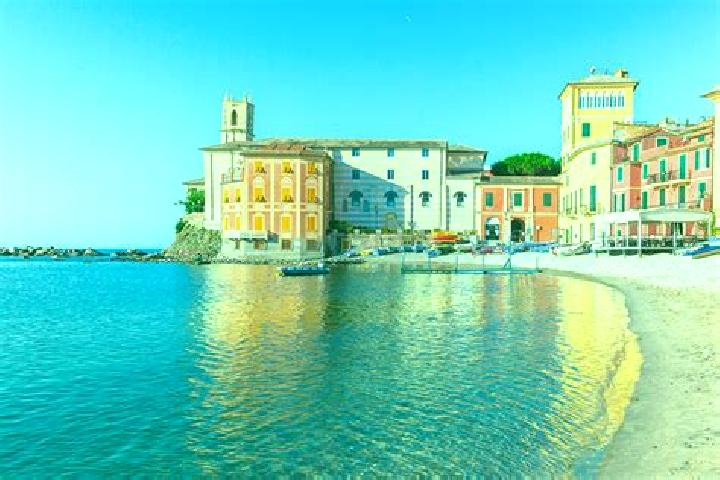Emily, 34 — Escort in Sestri Levante, Italy