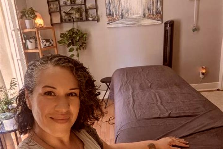 Emily, 35, a black grey-eyed indian companion based in Vallecillo. Offering A-Level, GFE, Massage. Available for incall and outcall, day and evening dates.