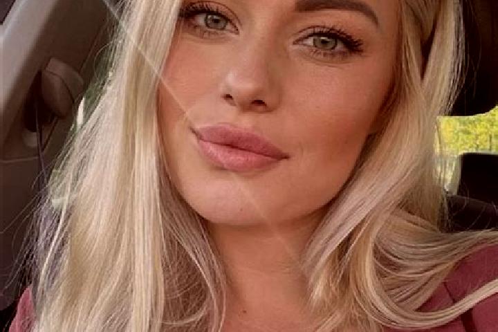 Emily, 35, a blonde hazel-eyed asian companion based in Horne Lefantovce. Offering Couples, Massage, Erotic Massage, BDSM. Available for incall and outcall, ...