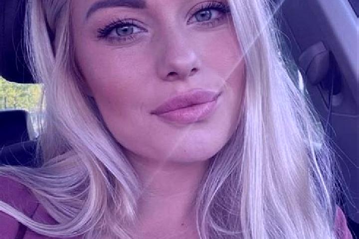 Emily, 35, a blonde hazel-eyed middle eastern companion based in Beeskow. Offering Erotic Massage, Massage, Roleplay, Prostate Massage. Available for incall ...