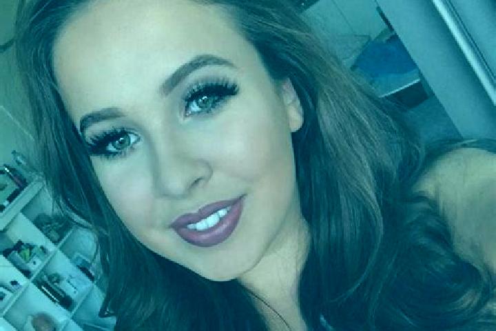 Emily, 35, a dark blonde dark-eyed european companion based in Giesshuebl. Offering Massage, Dinner Date, CIM, A-Level. Available for incall and outcall, day...