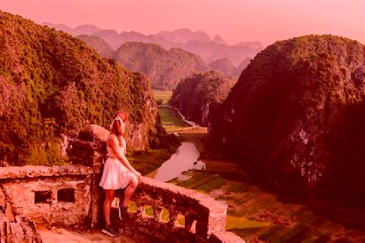 Emily, 35, a red hazel-eyed ebony companion based in Thi Tran Binh Minh. Offering Couples, Overnight, GFE, BDSM. Available for incall and outcall, day and ev...