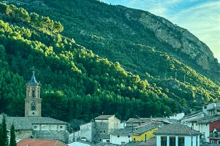 Emily, 35 — Escort in Arnedillo, Spain